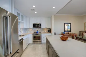 Smukke Beach Front Condo - Starting @ $ 762. 00 / nat !! - Makena Surf E-202 - Image 1