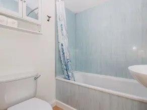 LONGSHIPS, country holiday cottage, with a garden in Porthcurno - Image 4