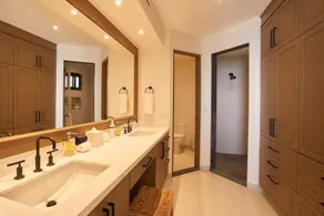 2BD Oceanfront Penthouse - Image 3