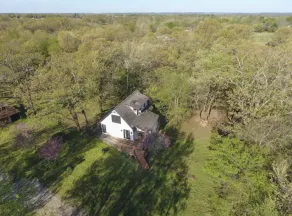 The Yellow Door - Secluded Farmhouse on 20 acres - Image 3