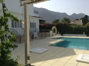 Luxury Detached 3 Bed Villa with Large Pool & Stunning Gardens in Quiet Location - Image 5