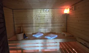 Large holiday home, salt cave, sauna, jacuzzi - Image 5