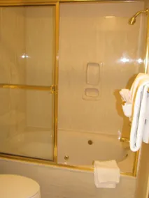 AAA + pooler och klubbhus tvärs över gatan! - Image 4