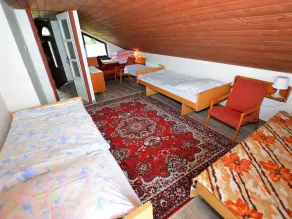 Lush Home In Konstantinovy Lazne With Bubble Bath - Image 3