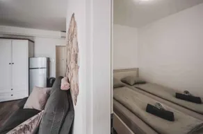 Ferienwohnung Mit Meerblick und Klimaanlage und 100 Meter entfernt zum Strand - Image 3