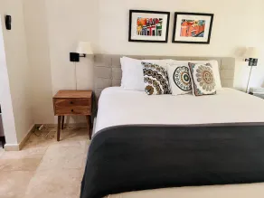 Garden Suite near the Beach and restaurants! - Image 5