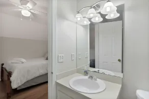 Convenient Capital-City Getaway - Image 4