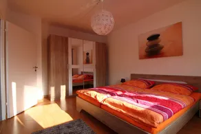 Apartamento E Zentrumsnah com espaços de estacionamento em frente da casa - Image 5