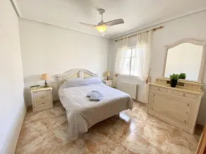 Great location !! Villa with Pool in Heart of Quesada, Air con , WIFI - Image 5