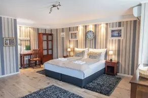 Vivenda de luxo privado com piscina coberta para grupos de até 24 pessoas 7bdr - Image 5