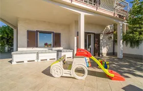 Gorgeous Home In Moneglia With Wifi - Image 2