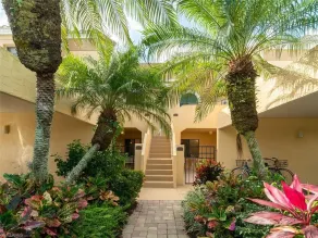 Renovated Beachwalk 3 Bedroom Condo -5 minute walk to Beach! - Image 5