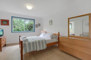3 bedroom 2 bathroom townhouse in convenient, central Point Lookout. - Image 4
