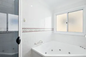 Cooinda Cottage -  A Beautiful holiday home in the heart of Black Head. - Image 3