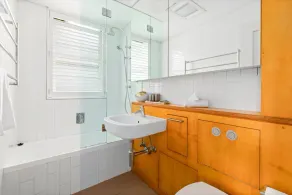 Spacious 3-Bed Home in Princeton Pearl Double Bay - Image 2