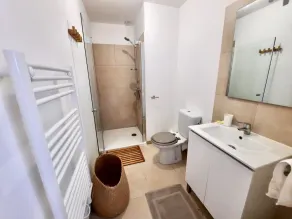 T2 neuf-VUE MER-CLIMATISE-WIFI-PISCINE- 4 personnes-Classé 3*** - Image 3