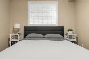Roomy 3-Bed Downtown, AC, Heated Underground Parking, Near Saddledome & Stampede - Image 5