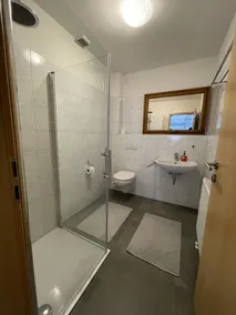 1 room apartment with kitchen and bathroom - Image 2