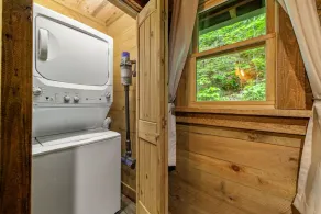 2PM Check In! 5min drive to Downtown Blue Ridge! Hot Tub! Modern/Rustic Cabin! - Image 4