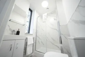 Ealing Broadway Great Stay 7-Minute Walk from the Underground - Image 5