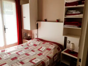 On the side of Chez Slone - Cottage 4 people in the heart of the Luberon  - Image 3