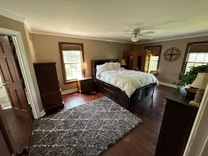 Large Home w Pool, Gym, 7 Bedrooms, Sleeps 21 - Image 5