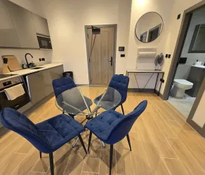 Bright Finchley Apartments - Perfect for Business & Leisure - Image 2