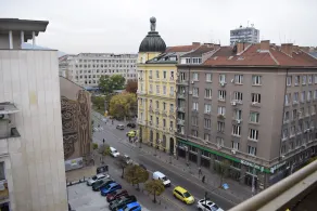 Renovated hotel rooms located in the center surrounded by points of interest. - Image 2