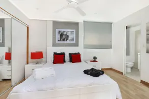 Central Mooloolaba Beach House with  1 bedroom unit attached.  .. - Image 5