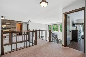 Exceptional property on Pelican Lake! Short walk to Breezy Resort, beaches, park - Image 2