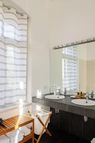 Cozy Holiday Apartment in a listed Villa - Image 3