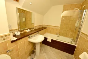 Lujo Scottish Holiday Lodge con hotel, centro de ocio gratuito, piscina y spa - Image 2