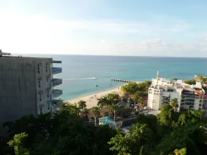 Hipstrip Beach Studio - Image 3