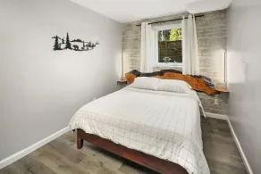 Forest Apartment - Free Parking - Fast WIFI - AC - Image 4