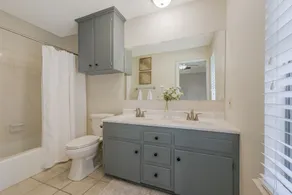 New Listing!  Great location in Lafayette - Image 3