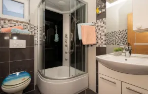 Precioso apartamento en Krvavica con WiFi - Image 3