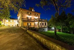 Villa Turri è una dimora storica vicino Lucca nel cuore della Garfagnana. - Image 5