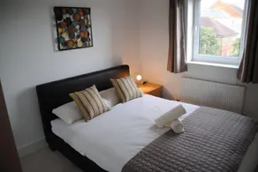 Stylish 2 bedroom apartment close to Windsor town centre - Image 4