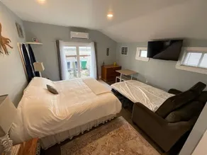 * *Oceanfront | Hampton Beach | Pet Friendly* * - Image 5