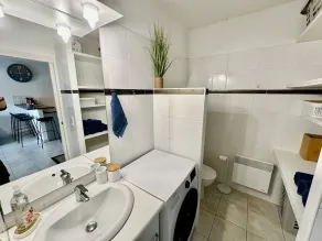 Appartement avec Terrasse, Jardin et Parking - Image 2