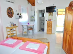Apartamentos Branko, (14954), Nin, Riviera Zadar, Croacia - Image 3