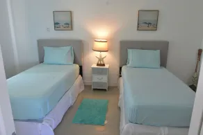 Floating On Water- Ocean Front Luxury Penthouse - Image 4