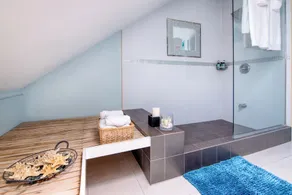 Precioso apartamento de lujo frente al mar Propiedad Montego Bay - Image 2