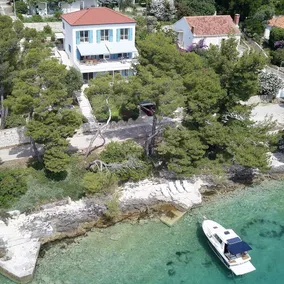 Villa on the seafront for 8 people - Image 4