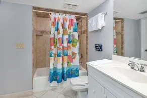 Fully Renovated Oceanfront Condo with Pool Access - Image 4