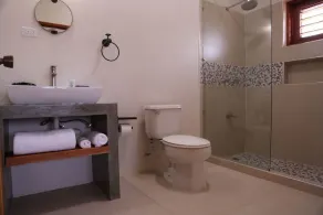 Ocean-View Apartment at VillaMerissa 4 BR/4 Bath. Walk to Beach, JackSprat - Image 5