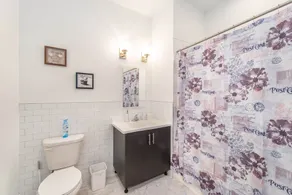 Beautiful Luxury Apartment in Downtown Bound Brook - Image 3