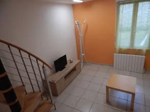 Cheap apartment with terrace 15 km from the sea  - Image 2