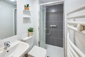 Host & Stay - Brunswick Place Flat - Image 3