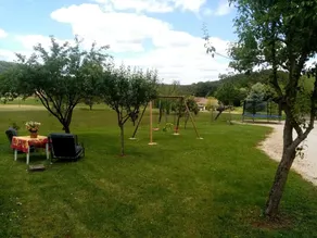 Maison en Pierre Rénovée 4 Pers avec Jardin et Terrasse, Proche Dordogne - Image 2